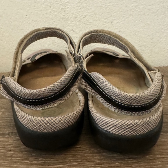 Naot Rongo Mary Jane Slingback Flats, Size 41 (10-10.5) - Picture 5 of 8